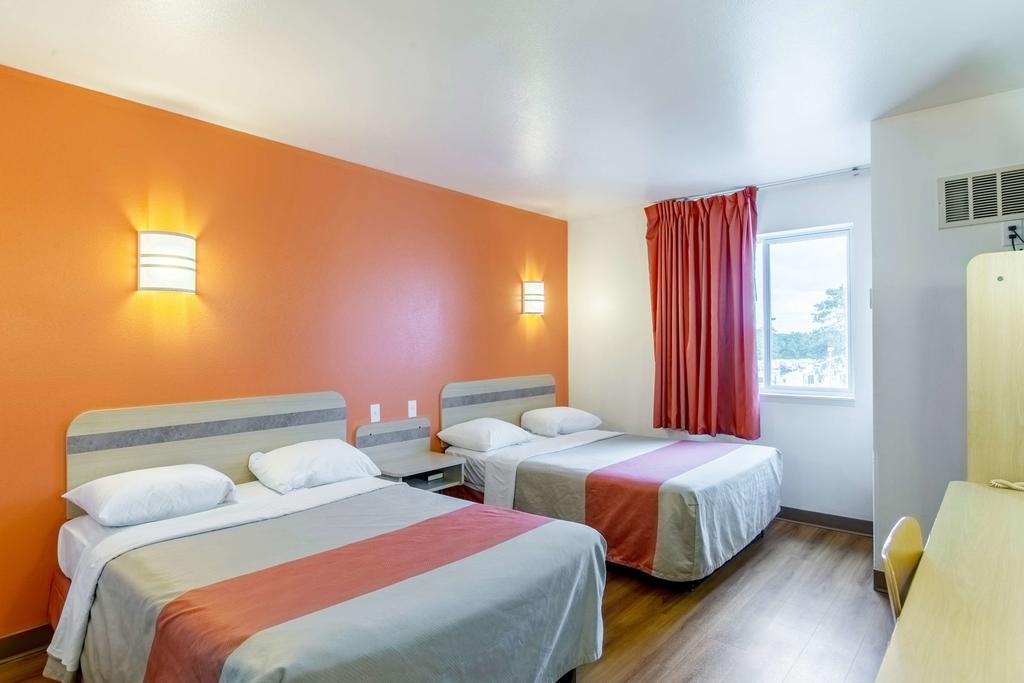 Motel 6-Baraboo, Wi - Lake Delton-Wisconsin Dells ภายนอก รูปภาพ