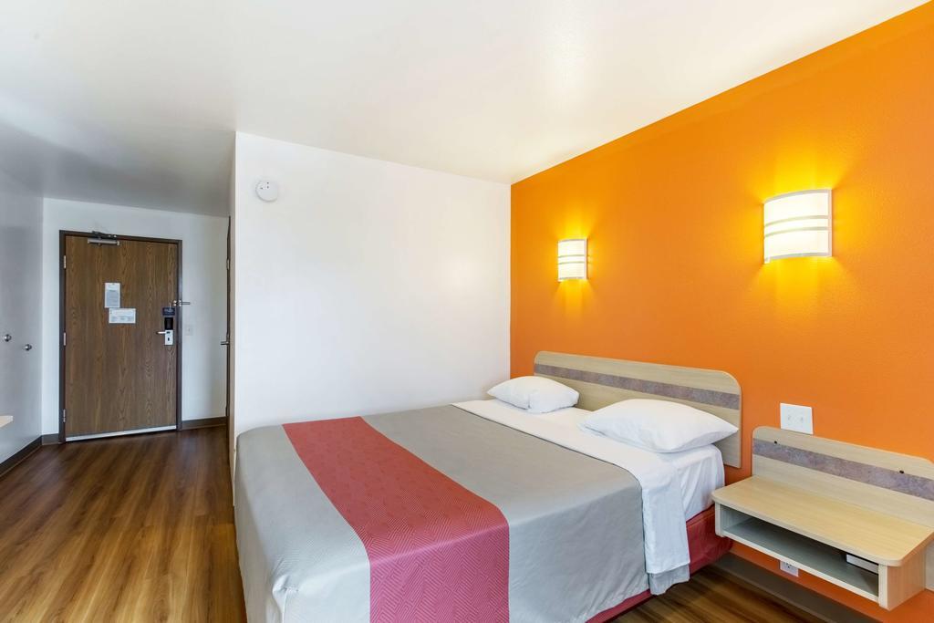 Motel 6-Baraboo, Wi - Lake Delton-Wisconsin Dells ภายนอก รูปภาพ